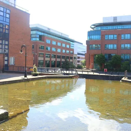 Customerhouse Dublin 1, Balcony View Exterior photo